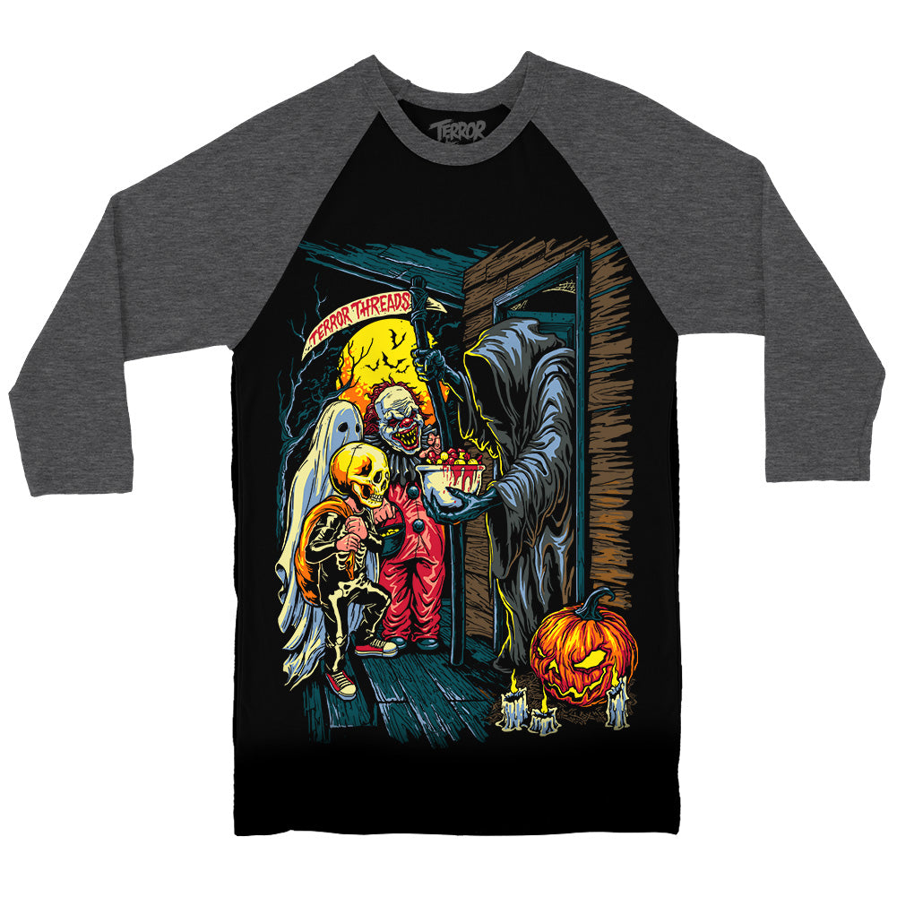 Ghastly Greetings Vintage Halloween Baseball T-Shirt